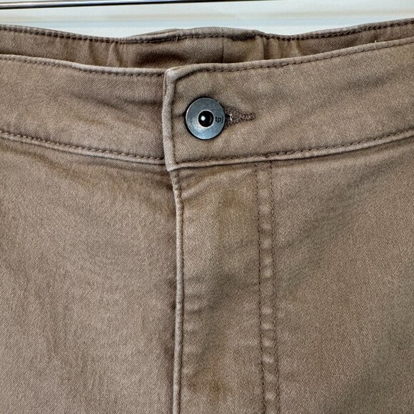 TPJ Men's 42x28 Athletic Fit TAN Jeans/Pants - Picture 3 of 9